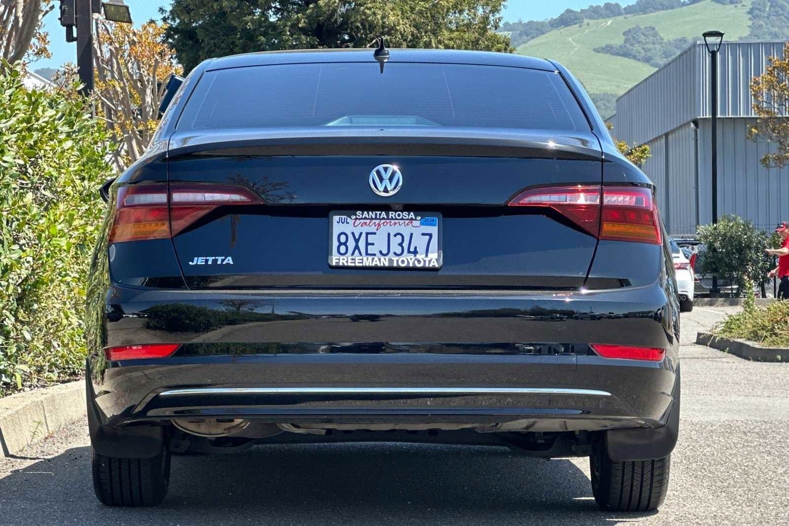 2019 Volkswagen Jetta Base
